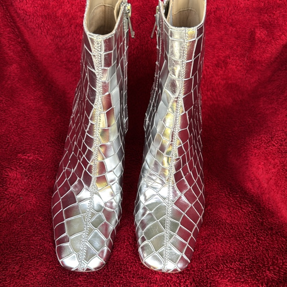 Sam Edelman Codie Metallic Bootie Size 6 - image 2